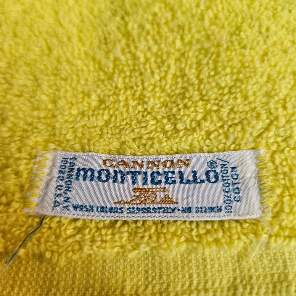 Vtg Monticello Yellow Floral Rose Hand Towel Retro 70s Fringed Cotton Terry USA
